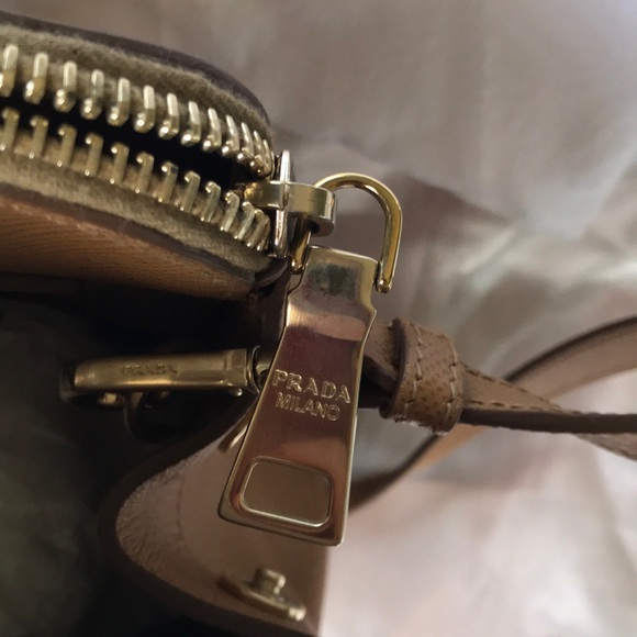 Prada medium Galleria Caramel handbag - Picture 5 of 10